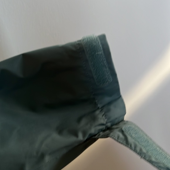The North Face Rain Jacket - Barely Worn - Picture 5 of 6